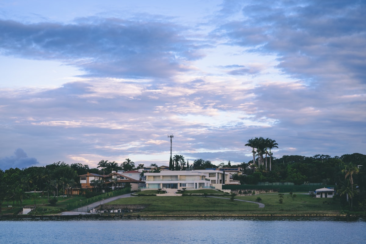 Record Rate of Buyer Withdrawals: What It Means for the Real Estate Market